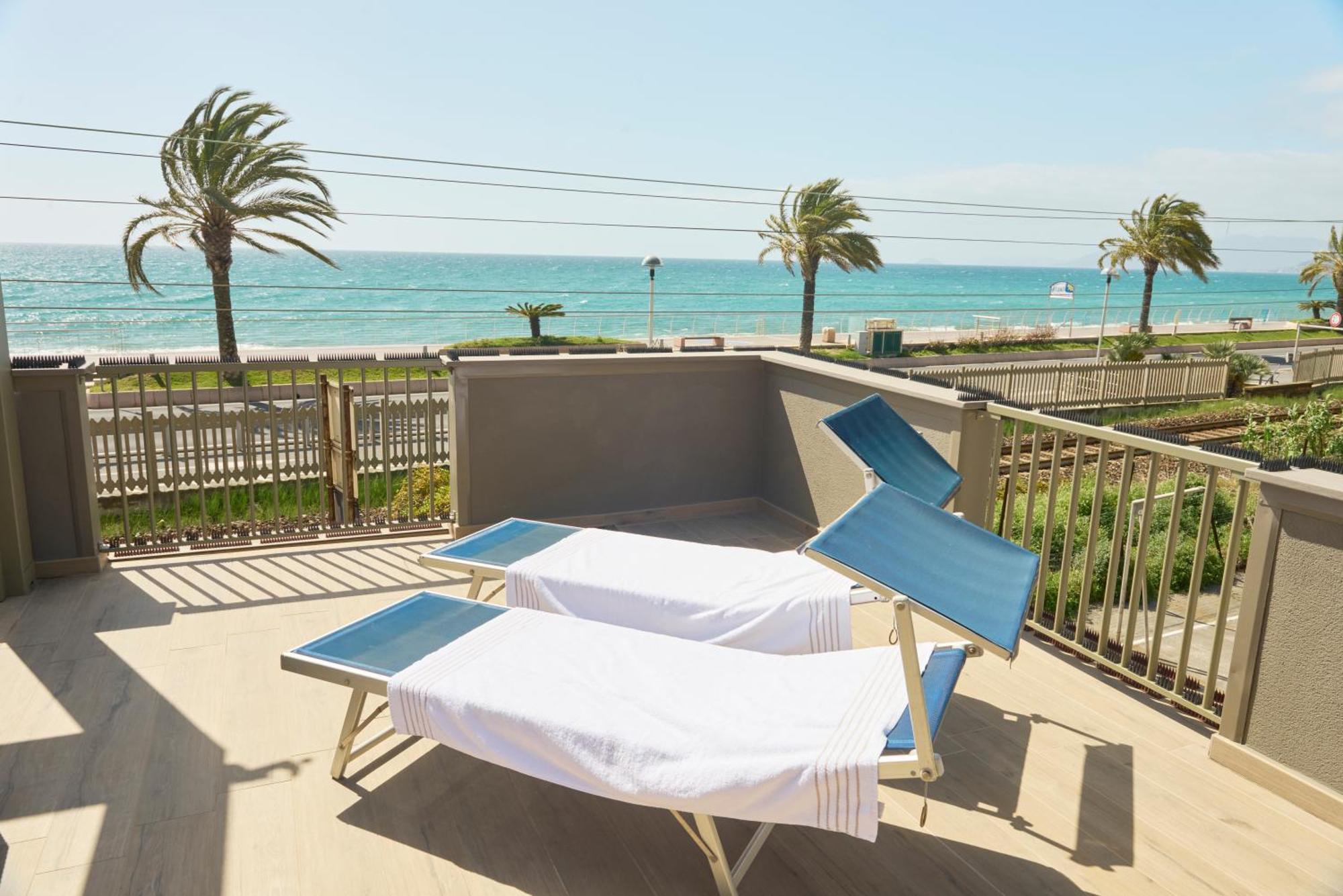 Apartament Terrazza Sul Mare A Pietra Ligure Zewnętrze zdjęcie